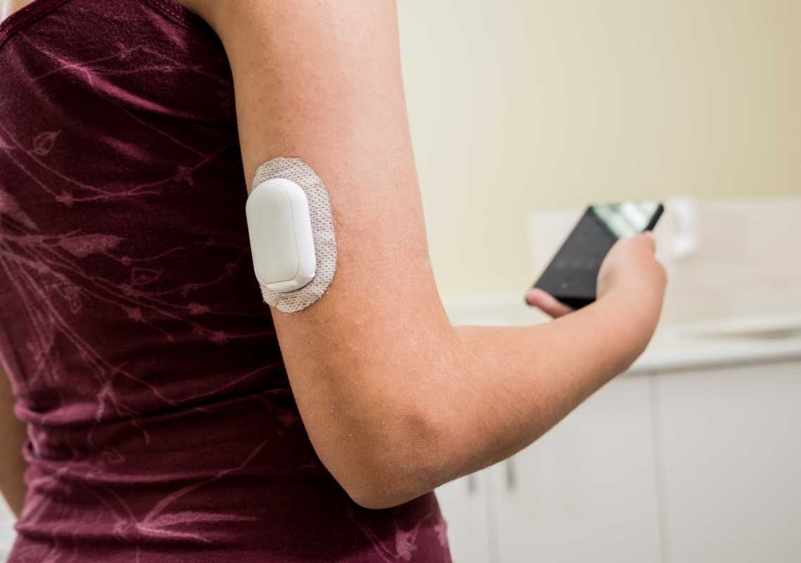 Wearable Diabetic Monitors That Simplify Glucose Tracking